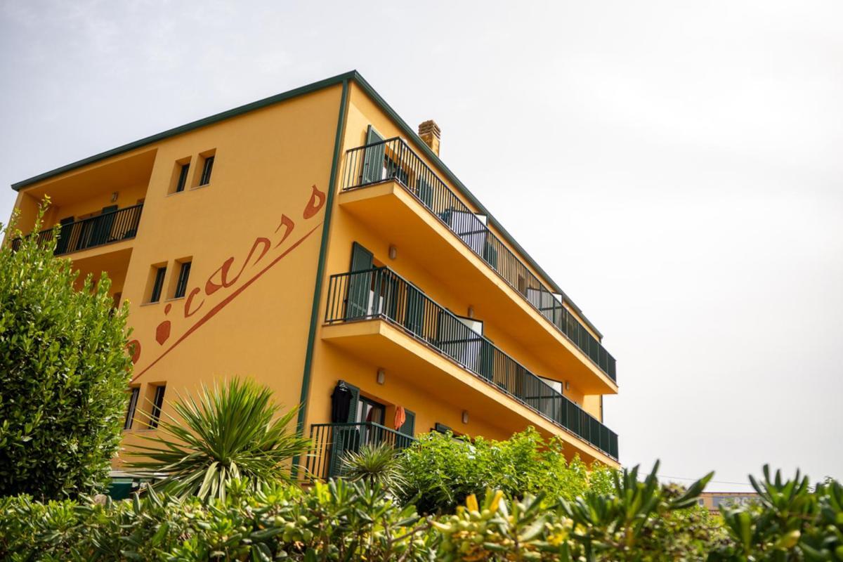 Hotel Picasso Torroella de Montgrí Exteriör bild